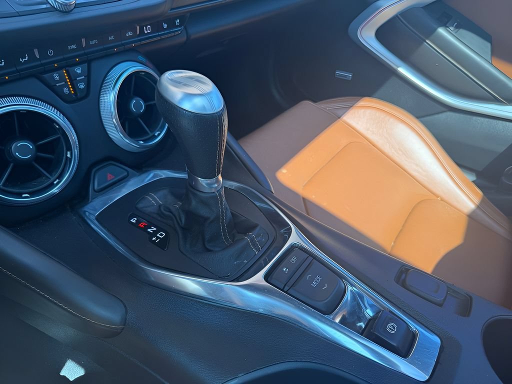 Used 2018 Chevrolet Camaro SS RWD image 16