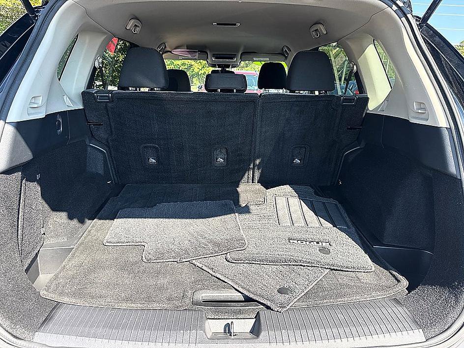 Used 2021 Nissan Rogue SV FWD image 24