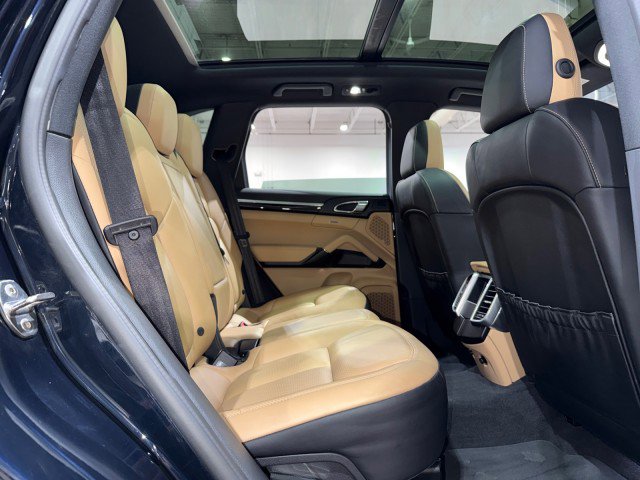 Used 2016 Porsche Cayenne image 62