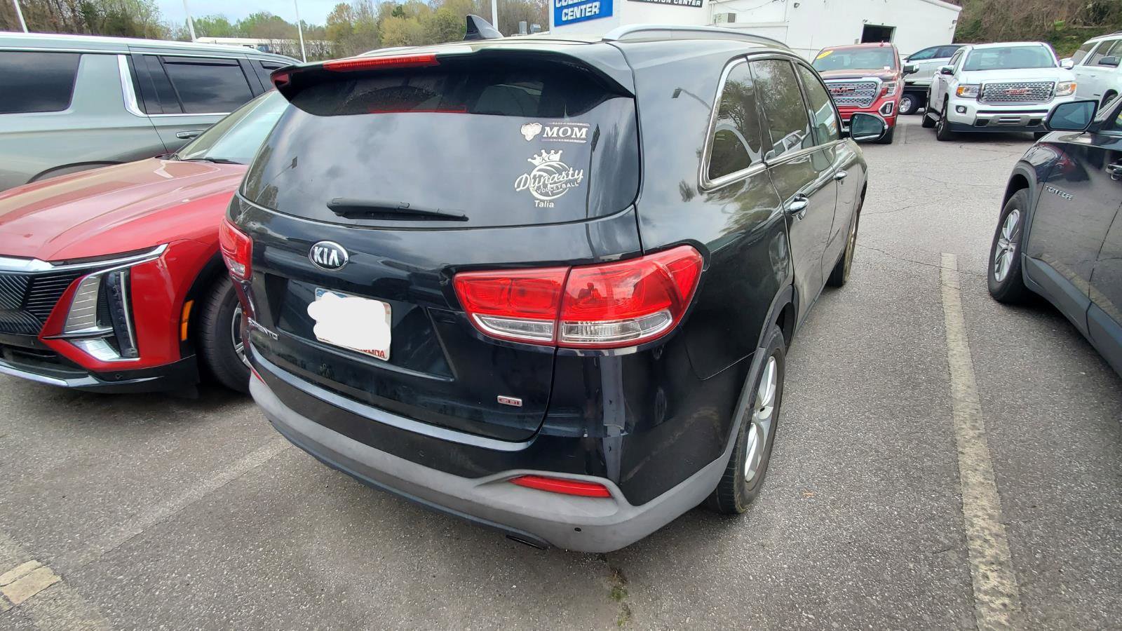 Used 2017 Kia Sorento LX w/ LX Convenience Package image 9
