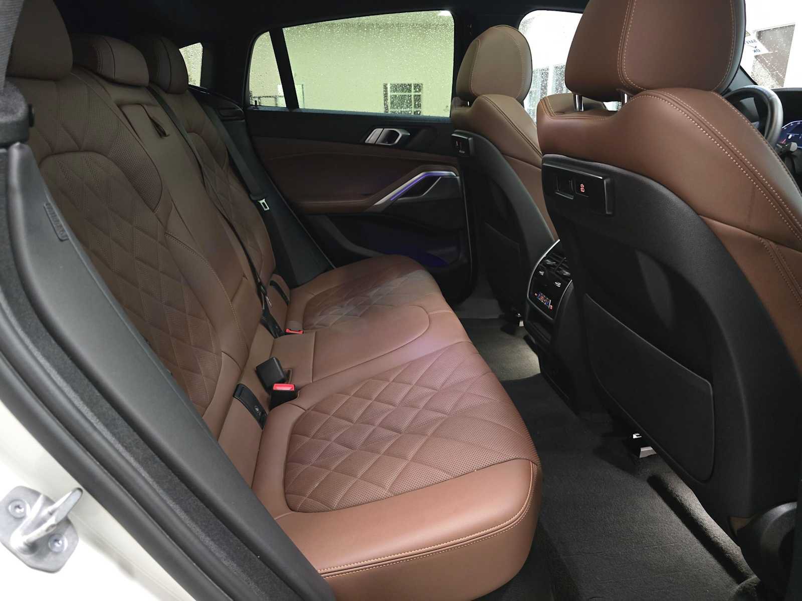 Used 2023 BMW X6 xDrive40i w/ M Sport Package AWD/4WD image 24