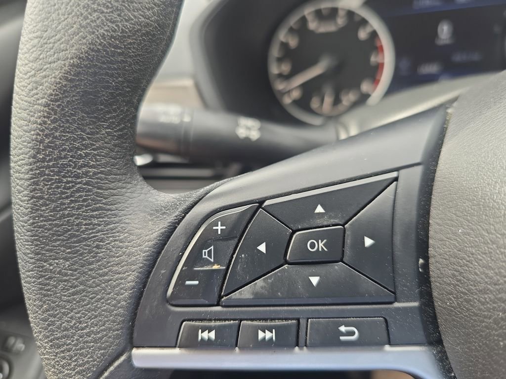 Used 2024 Nissan Altima 2.5 SV FWD image 24