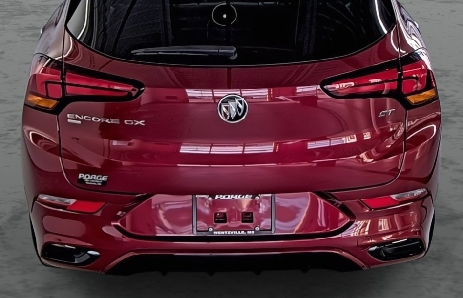 Used 2023 Buick Encore GX Select w/ Sport Touring Package image 12
