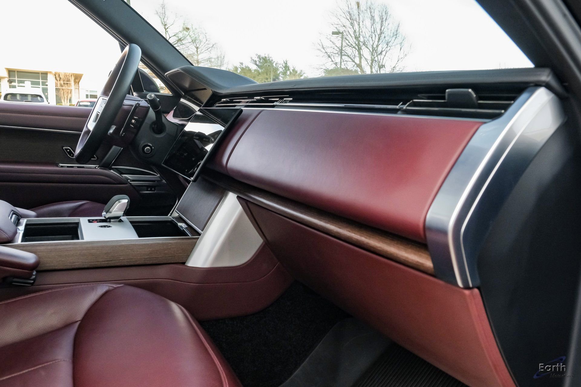 Used 2024 Land Rover Range Rover SE image 49