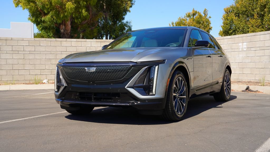 Certified 2024 Cadillac Lyriq Sport AWD/4WD video 2