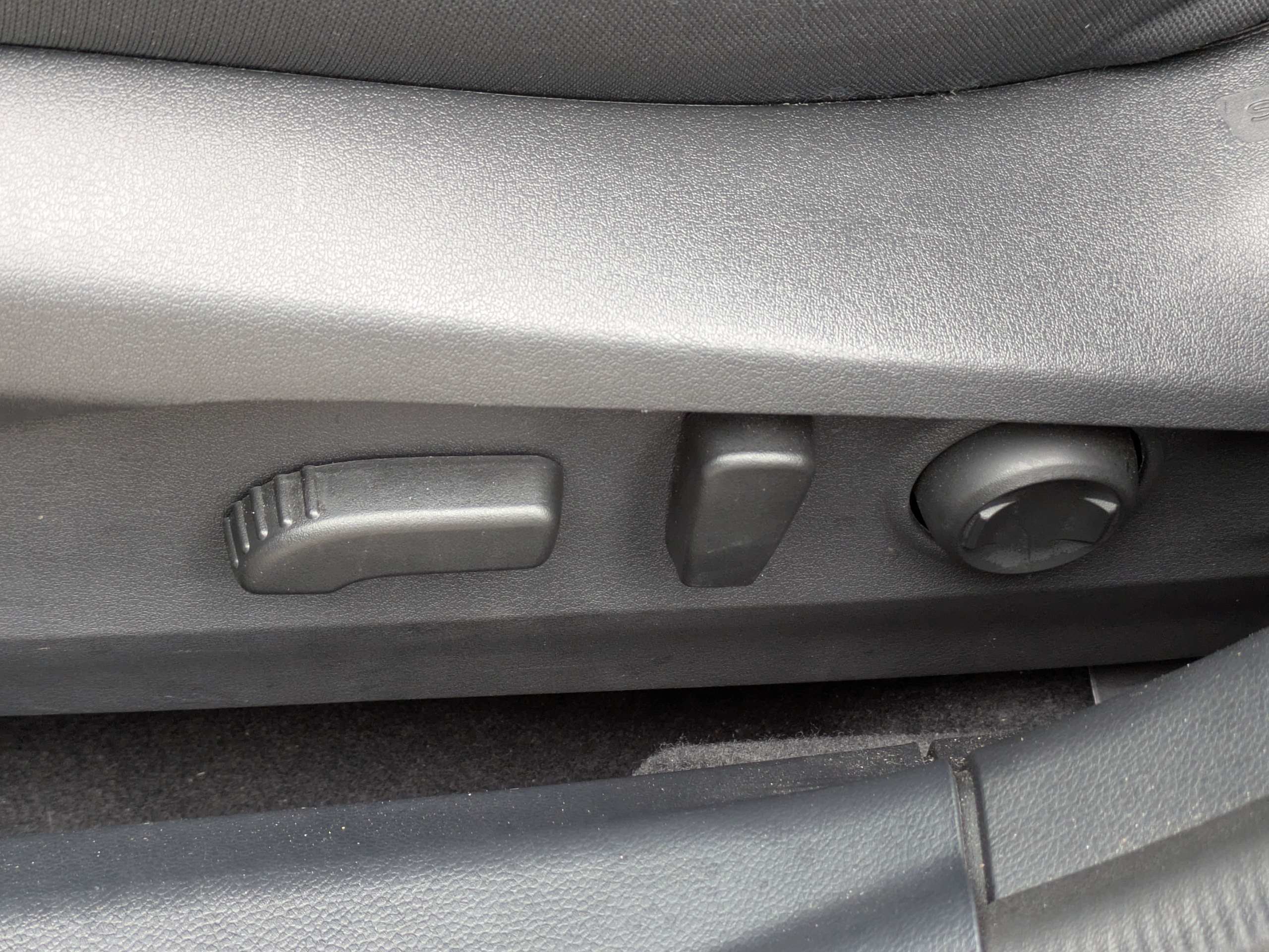 Used 2025 Subaru Outback Premium w/ Popular Package #1A AWD/4WD image 21