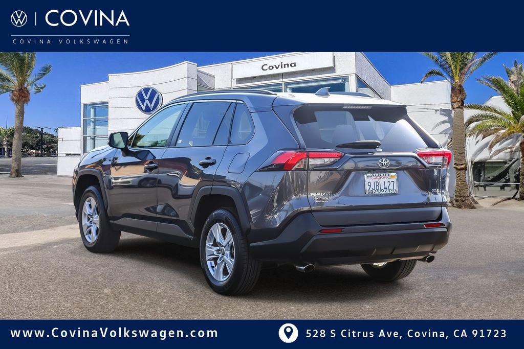 Used 2021 Toyota RAV4 XLE image 5