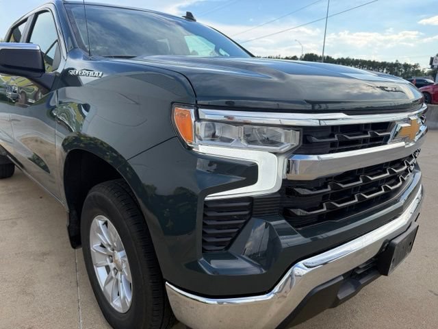 Used 2025 Chevrolet Silverado 1500 LT RWD image 12