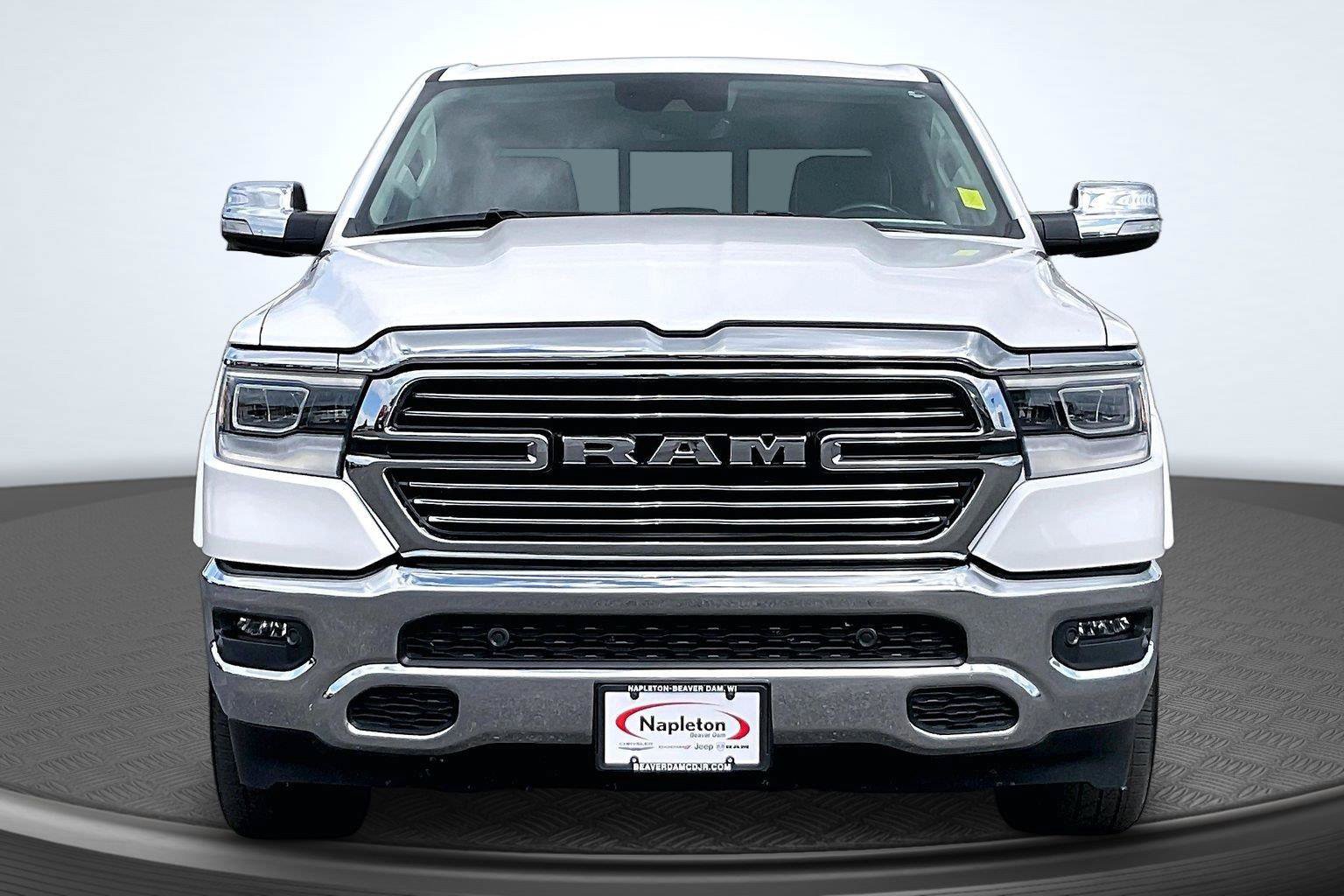 Used 2022 RAM 1500 Laramie AWD/4WD image 3