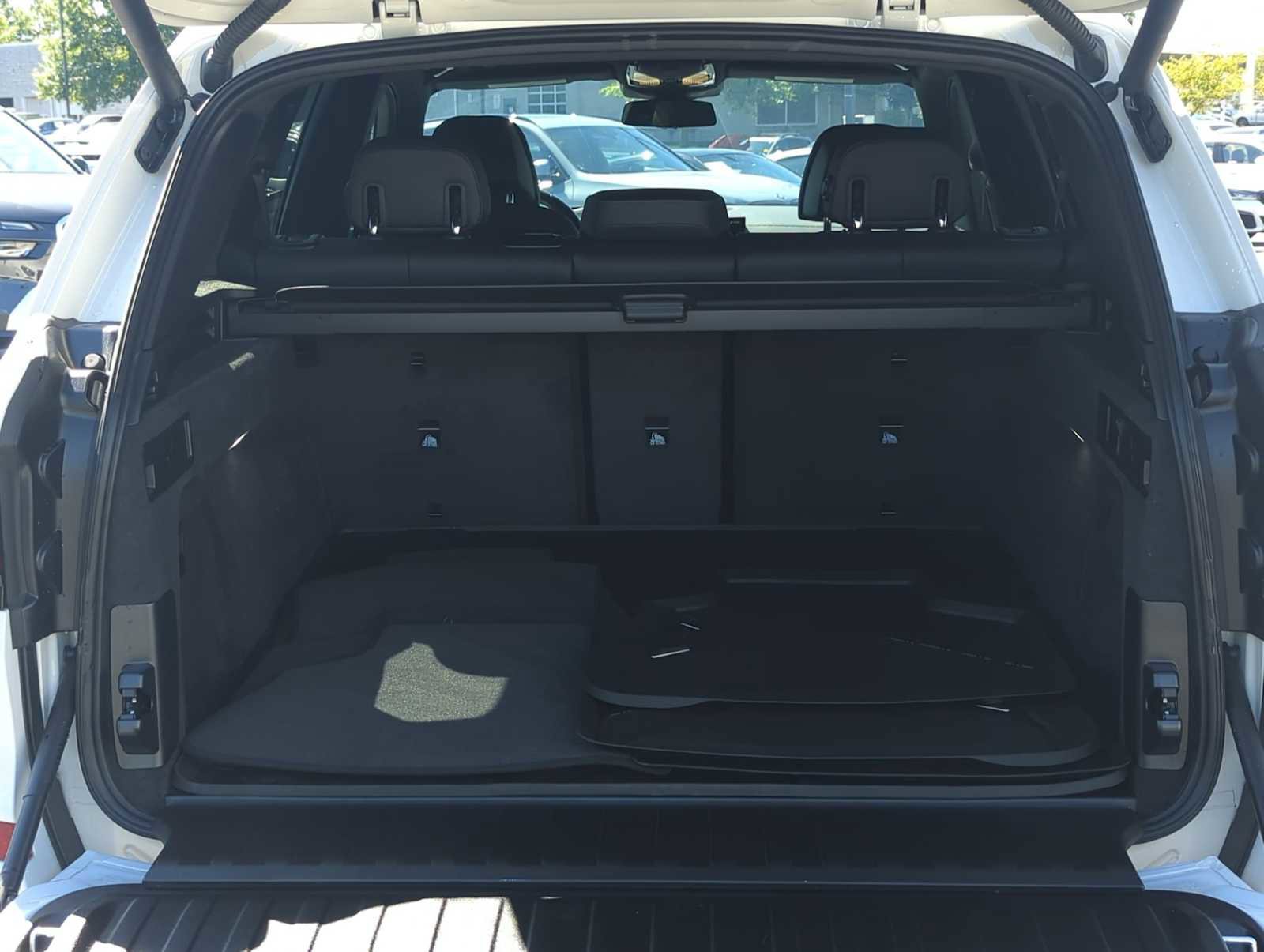 Used 2025 BMW X5 M60i w/ Climate Comfort Package image 35