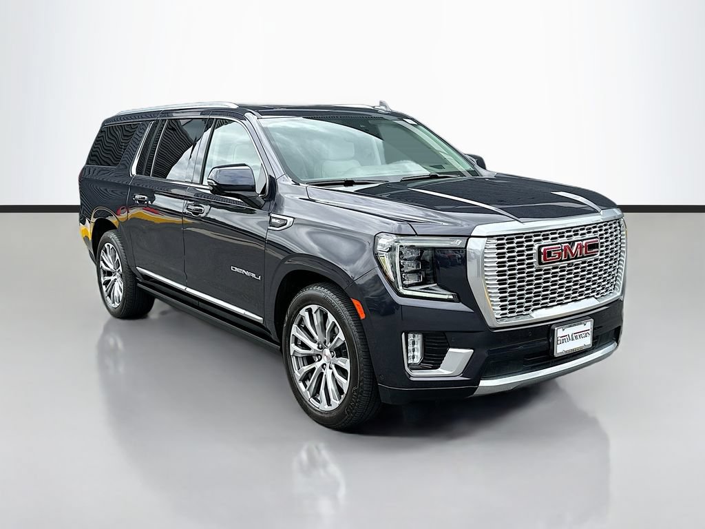 Used 2024 GMC Yukon XL Denali w/ Denali Reserve Package AWD/4WD image 7