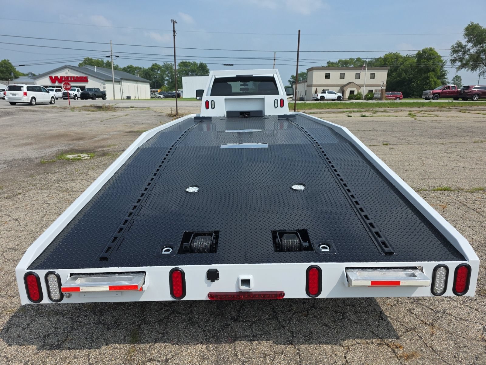 Used 2024 RAM 4500 Tradesman w/ Chrome Appearance Group RWD image 4