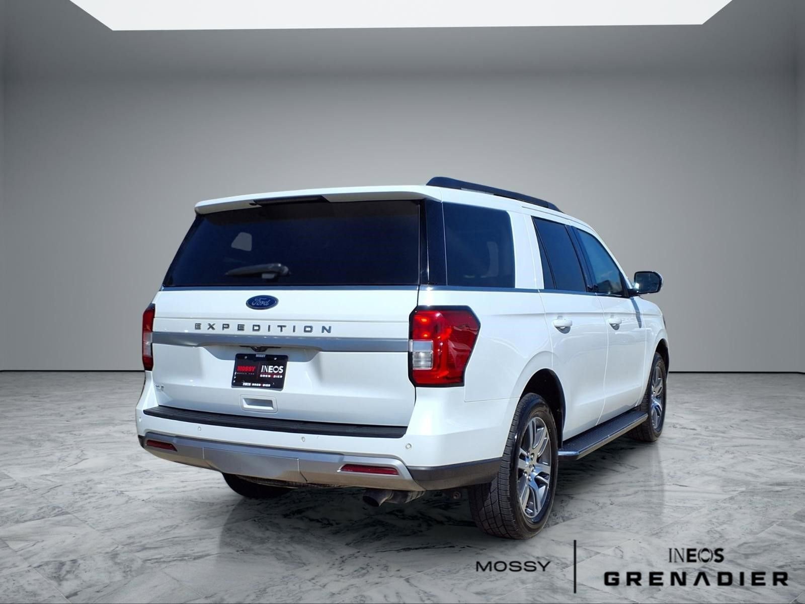 Used 2022 Ford Expedition XLT image 7