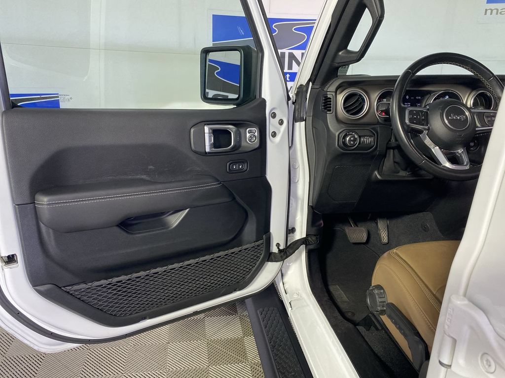 Used 2021 Jeep Gladiator Rubicon AWD/4WD image 28