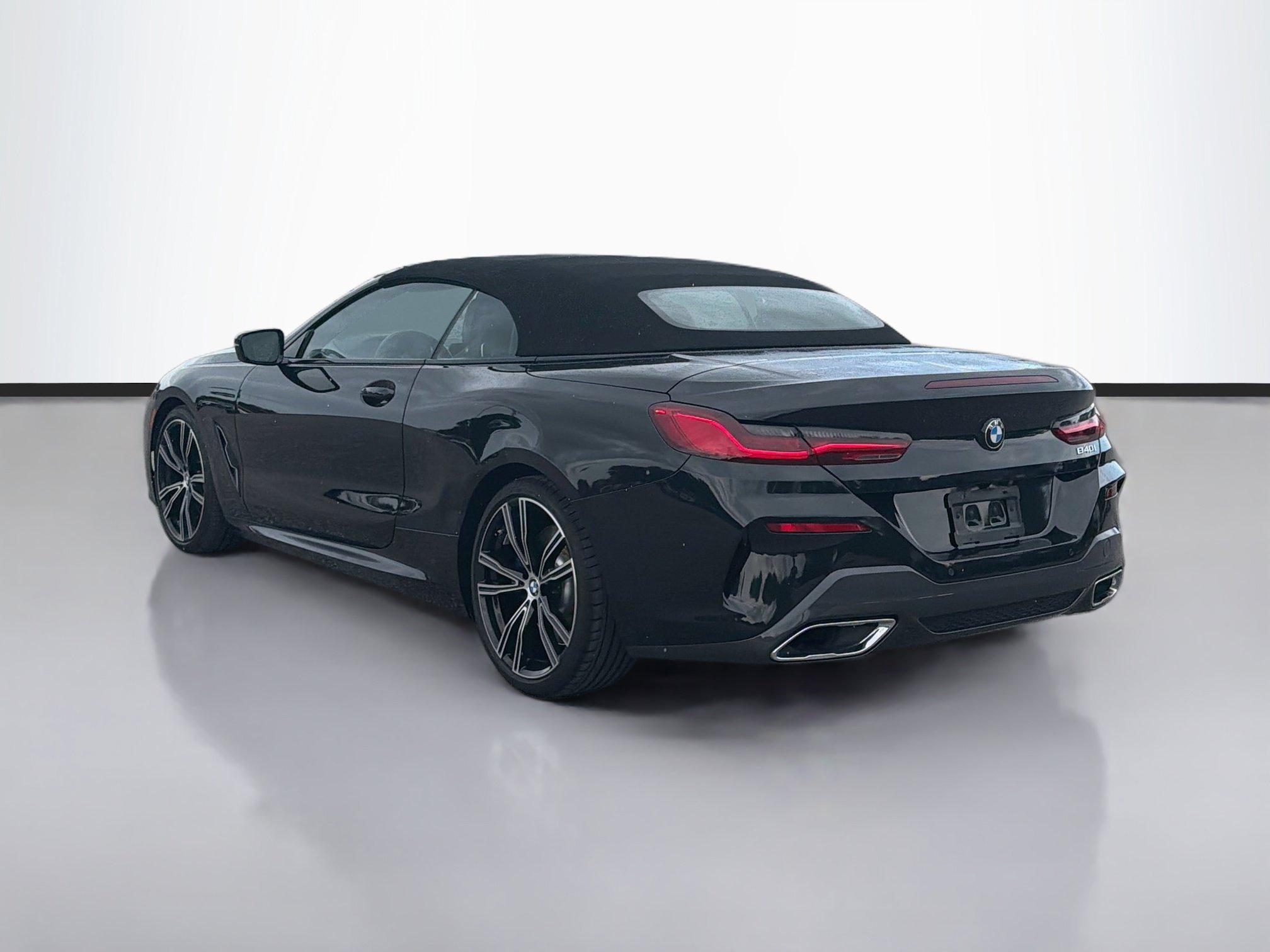 Used 2022 BMW 840i Convertible RWD image 3