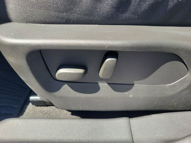 Used 2023 Buick Envision Avenir image 40