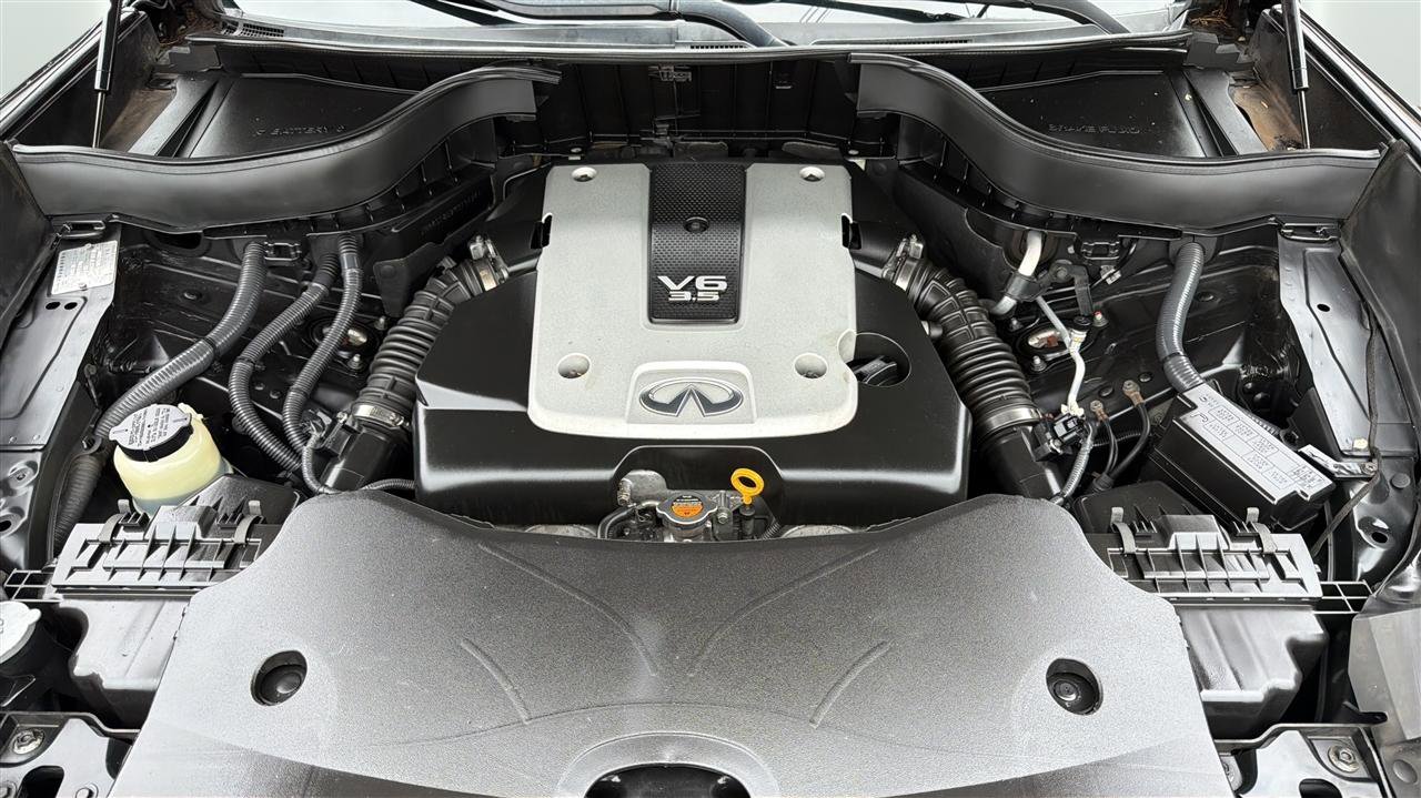 Used 2009 INFINITI FX35 2WD w/ Deluxe Touring Pkg image 31