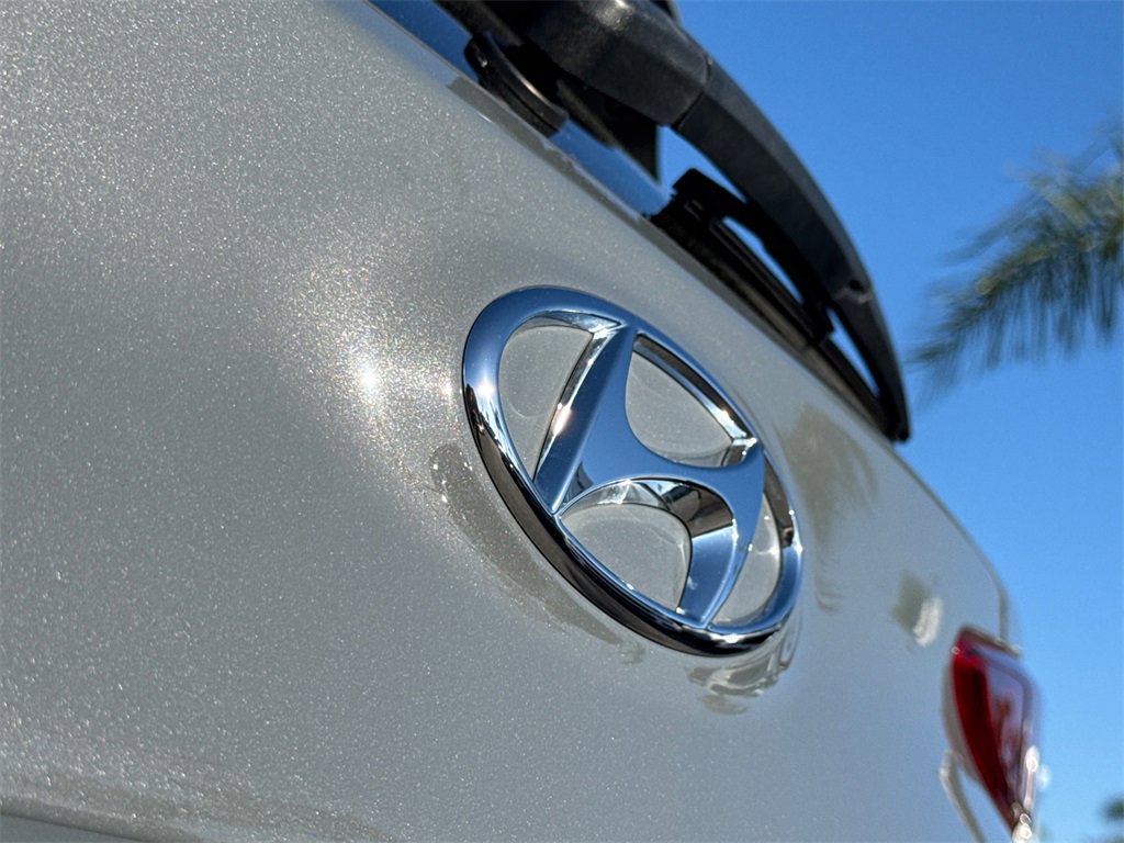 Used 2023 Hyundai Kona SEL image 12