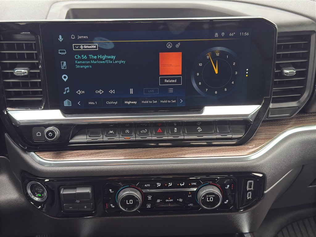 Used 2025 Chevrolet Silverado 1500 LT Trail Boss w/ Convenience Package II AWD/4WD image 27