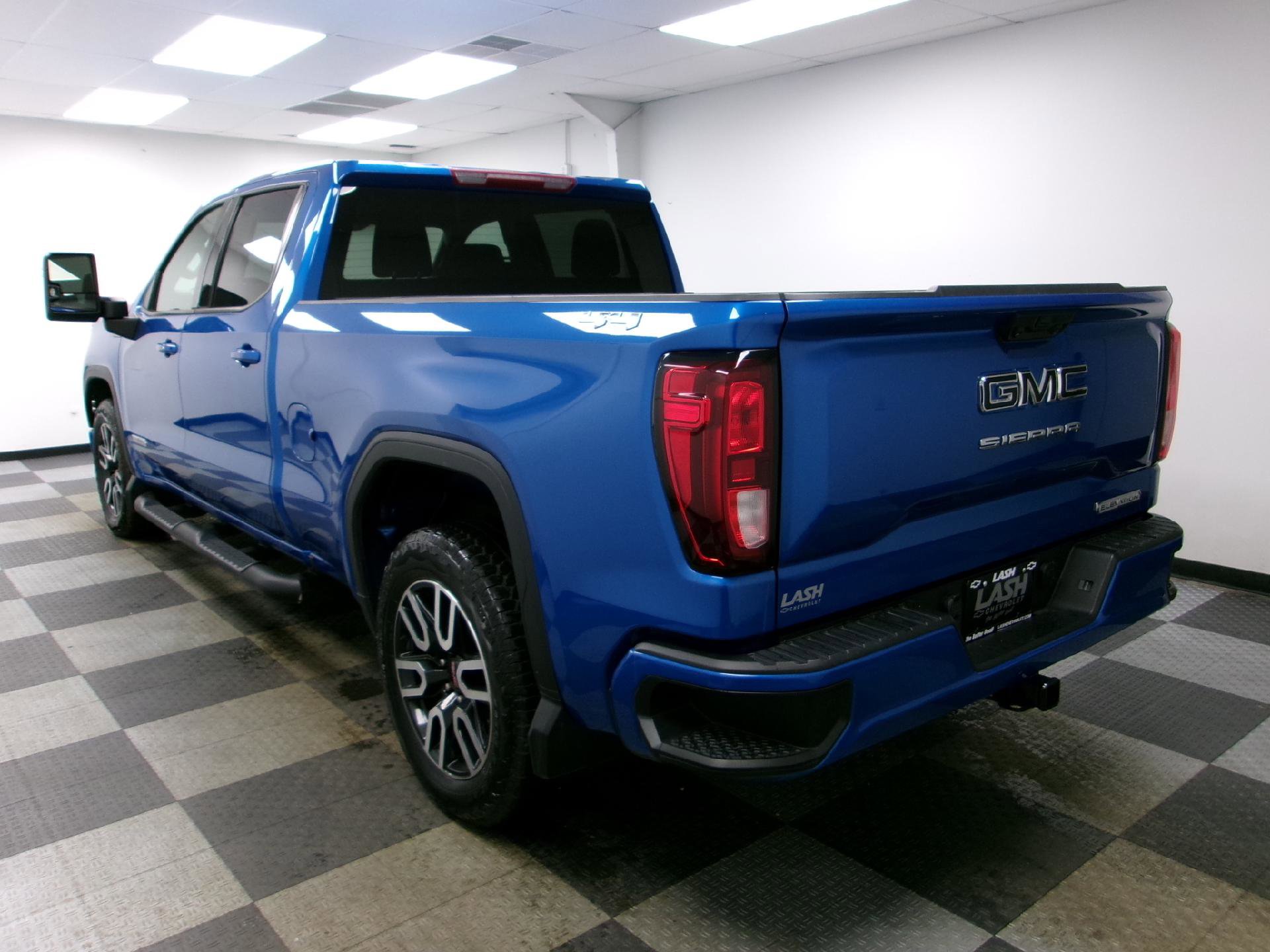 Certified 2023 GMC Sierra 1500 Elevation image 2