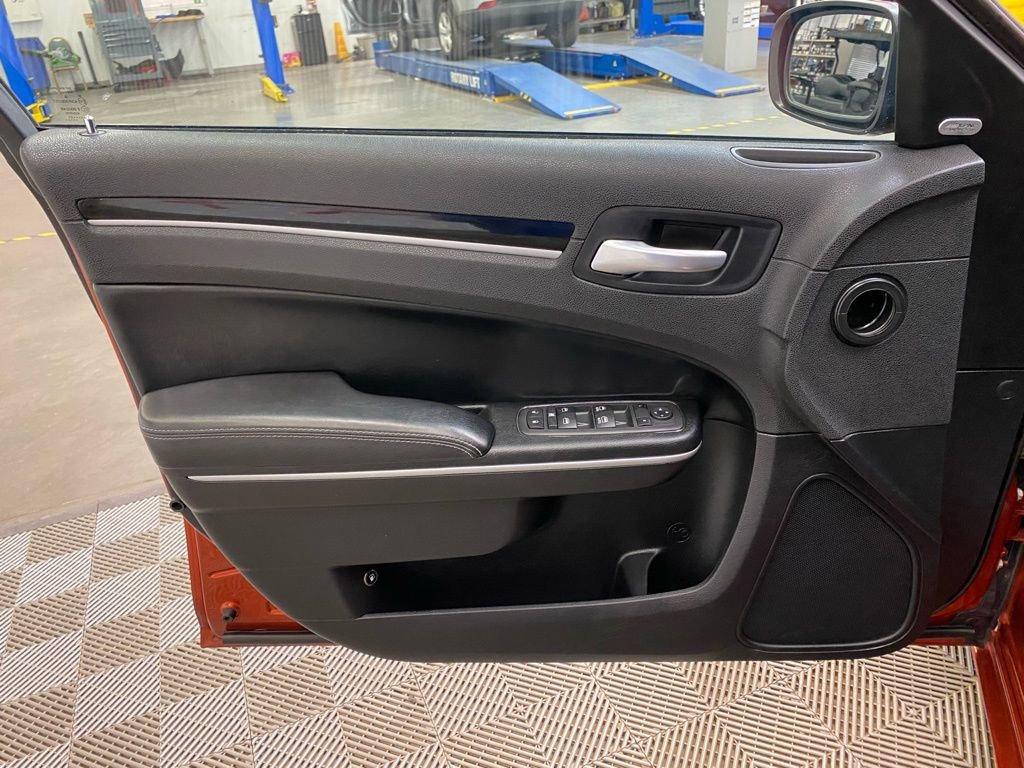 Used 2021 Chrysler 300 S image 19
