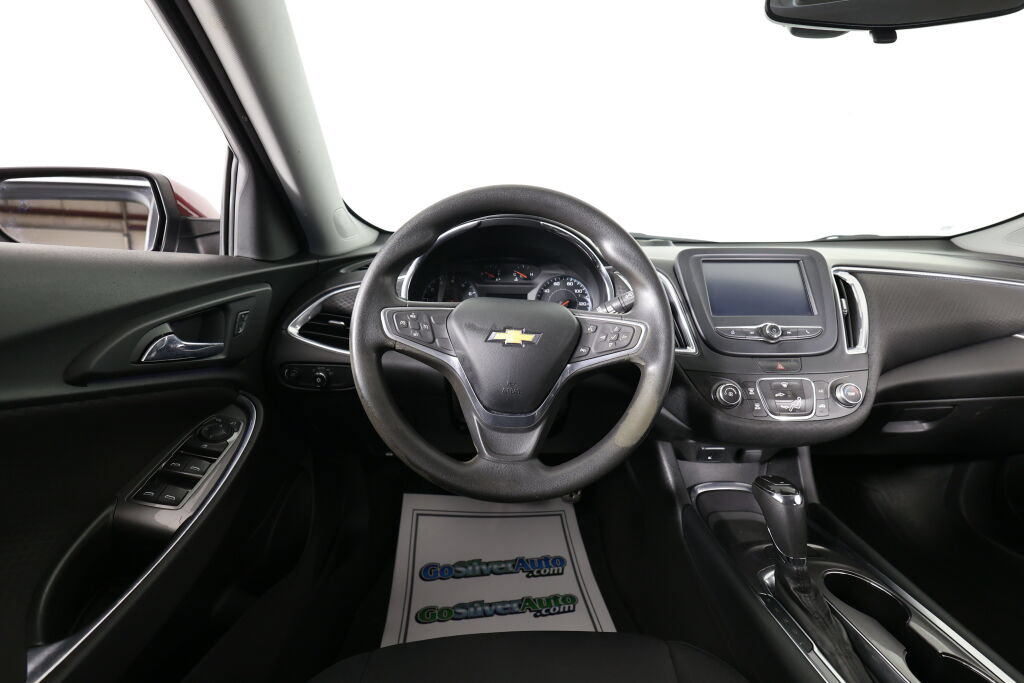 Used 2016 Chevrolet Malibu LT FWD image 28