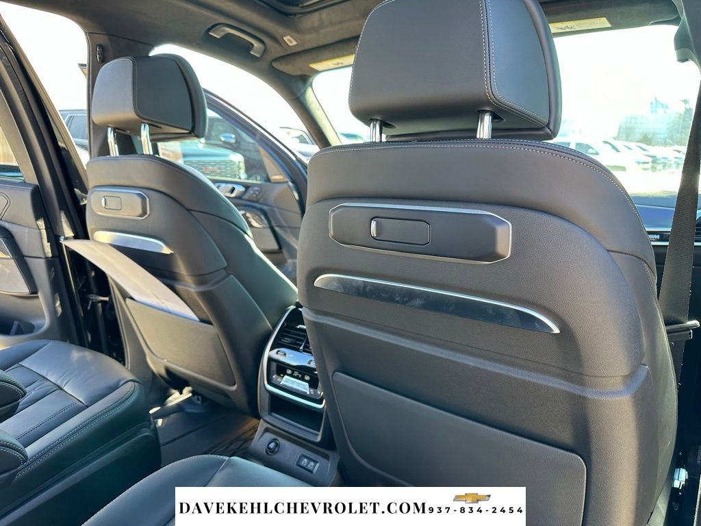 Used 2026 BMW X7 M60i image 28