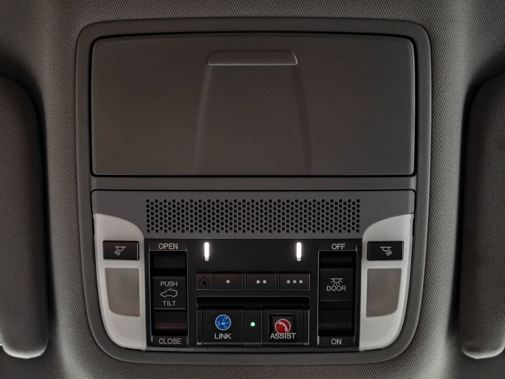 Used 2020 Acura MDX SH-AWD w/ Technology Package image 39
