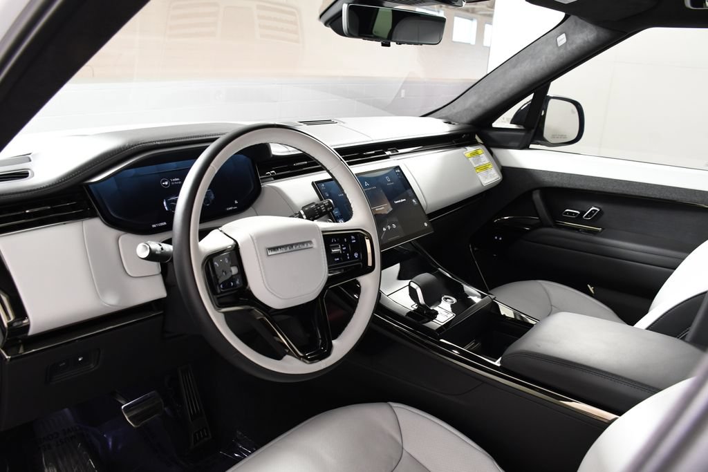 Certified 2025 Land Rover Range Rover Sport Autobiography AWD/4WD image 12