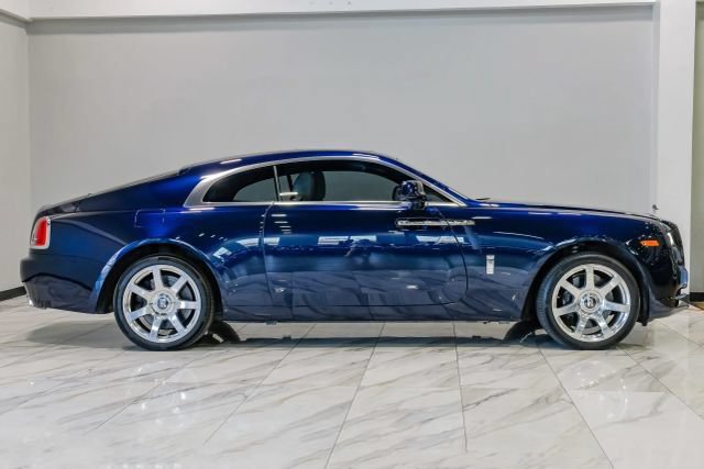 Used 2017 Rolls-Royce Wraith RWD image 11