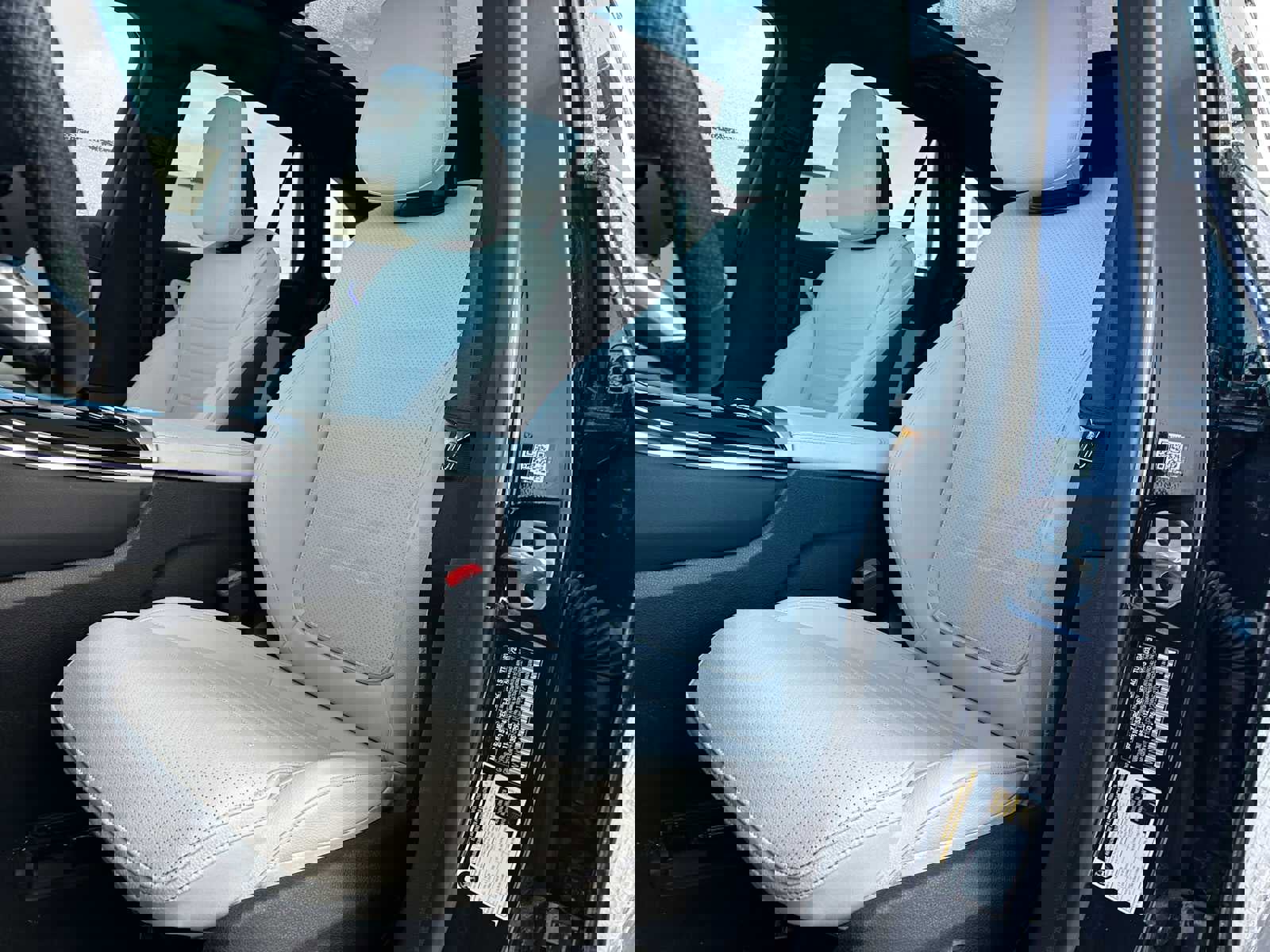 Used 2023 Mercedes-Benz GLC 300 4MATIC image 21