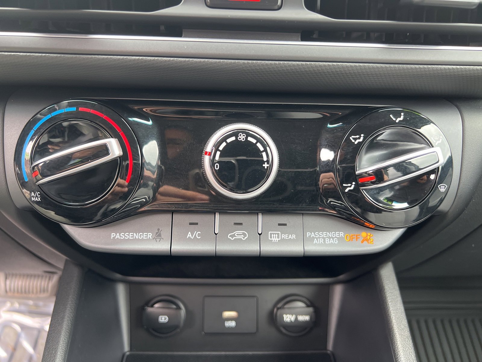 Used 2023 Hyundai Kona SEL image 23