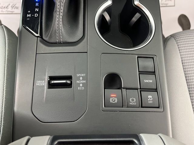 Used 2023 Toyota Highlander L image 31