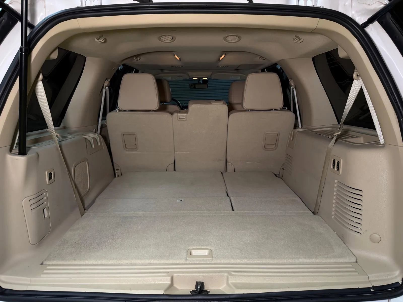 Used 2015 Ford Expedition Limited w/ Equipment Group 301A RWD image 14