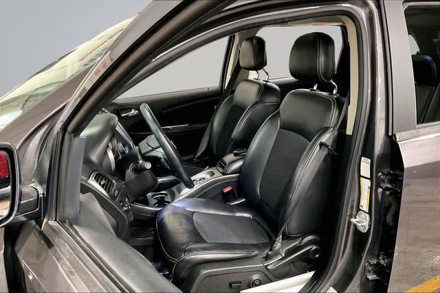 Used 2017 Dodge Journey Crossroad w/ Rear Seat Video Group I FWD image 25
