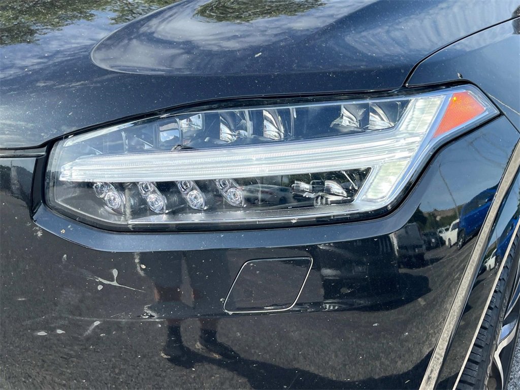 Used 2023 Volvo XC90 B6 Plus w/ Protection Package Premier image 9