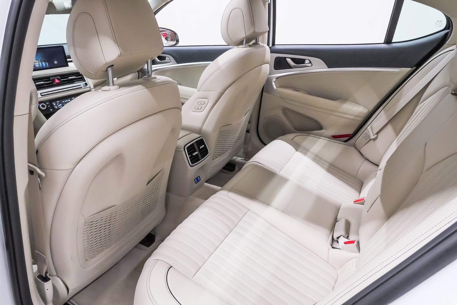 Certified 2026 Genesis G70 2.5T Prestige image 11