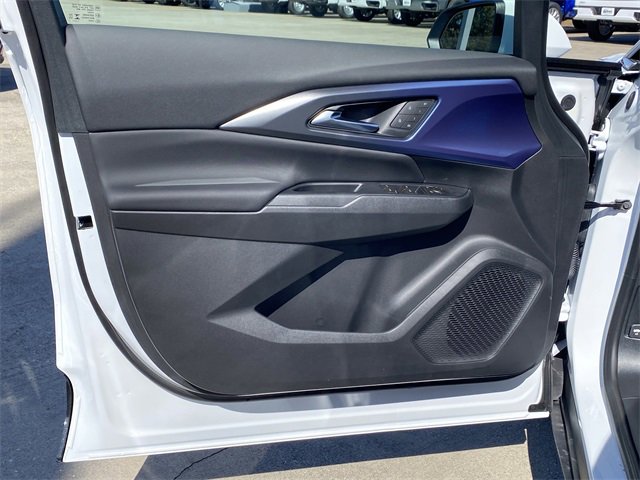 New 2026 Chevrolet Equinox EV LT w/ Convenience Package II image 21