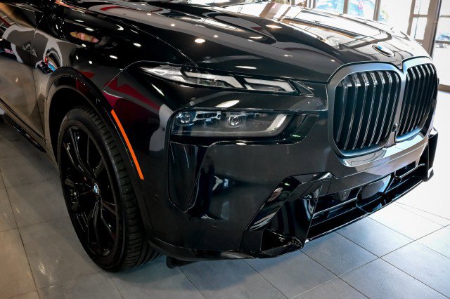 Used 2023 BMW X7 xDrive40i w/ Executive Package image 10