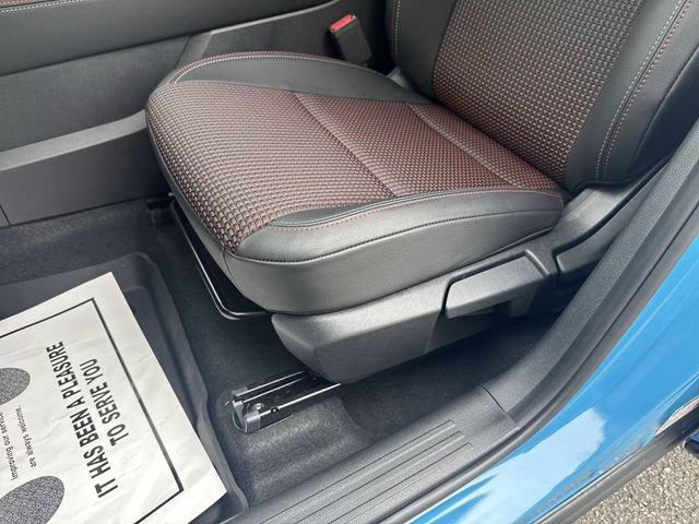 New 2026 Nissan Kicks SR FWD image 28
