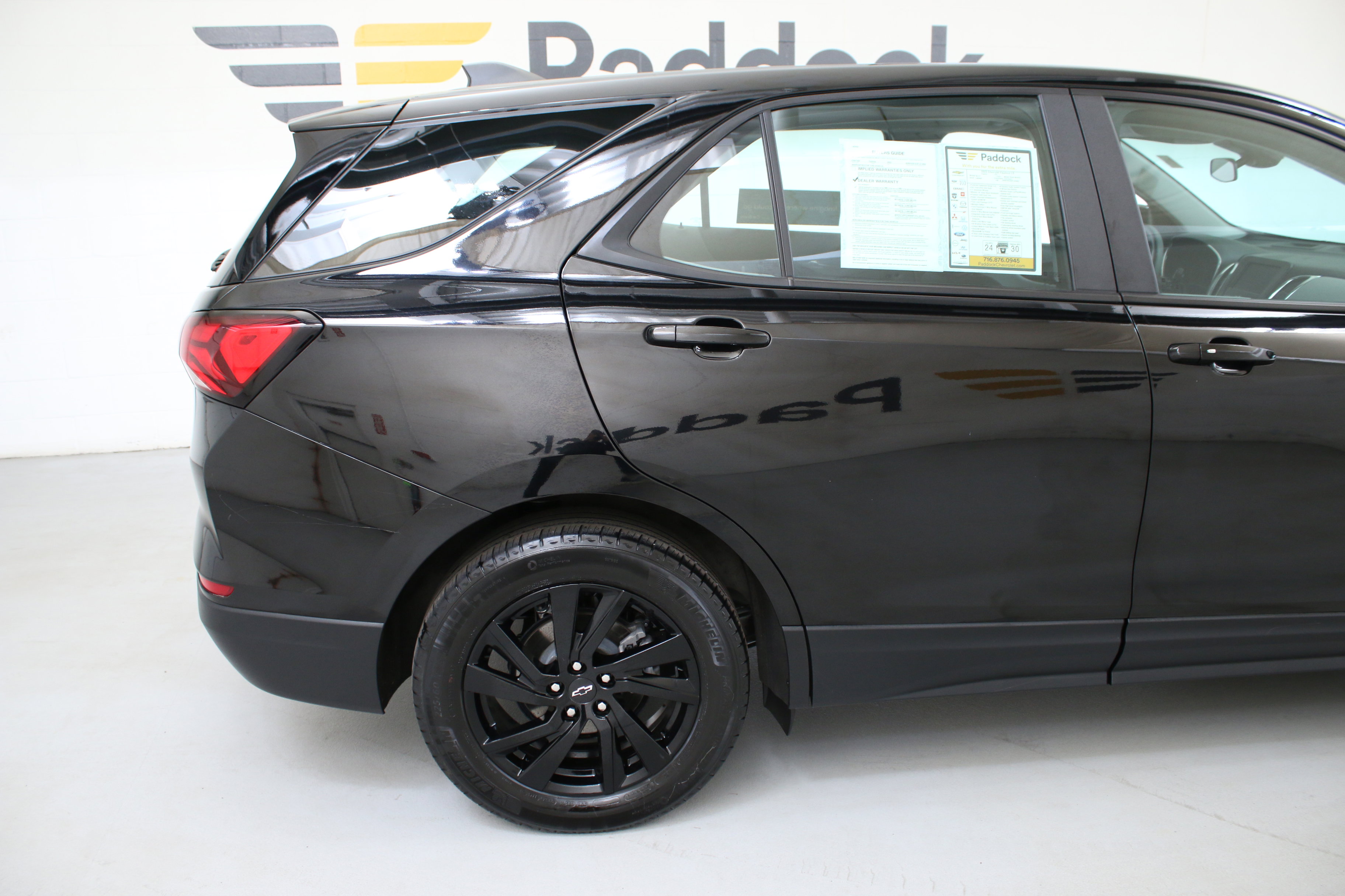 Used 2023 Chevrolet Equinox LS w/ Midnight Edition AWD/4WD image 9