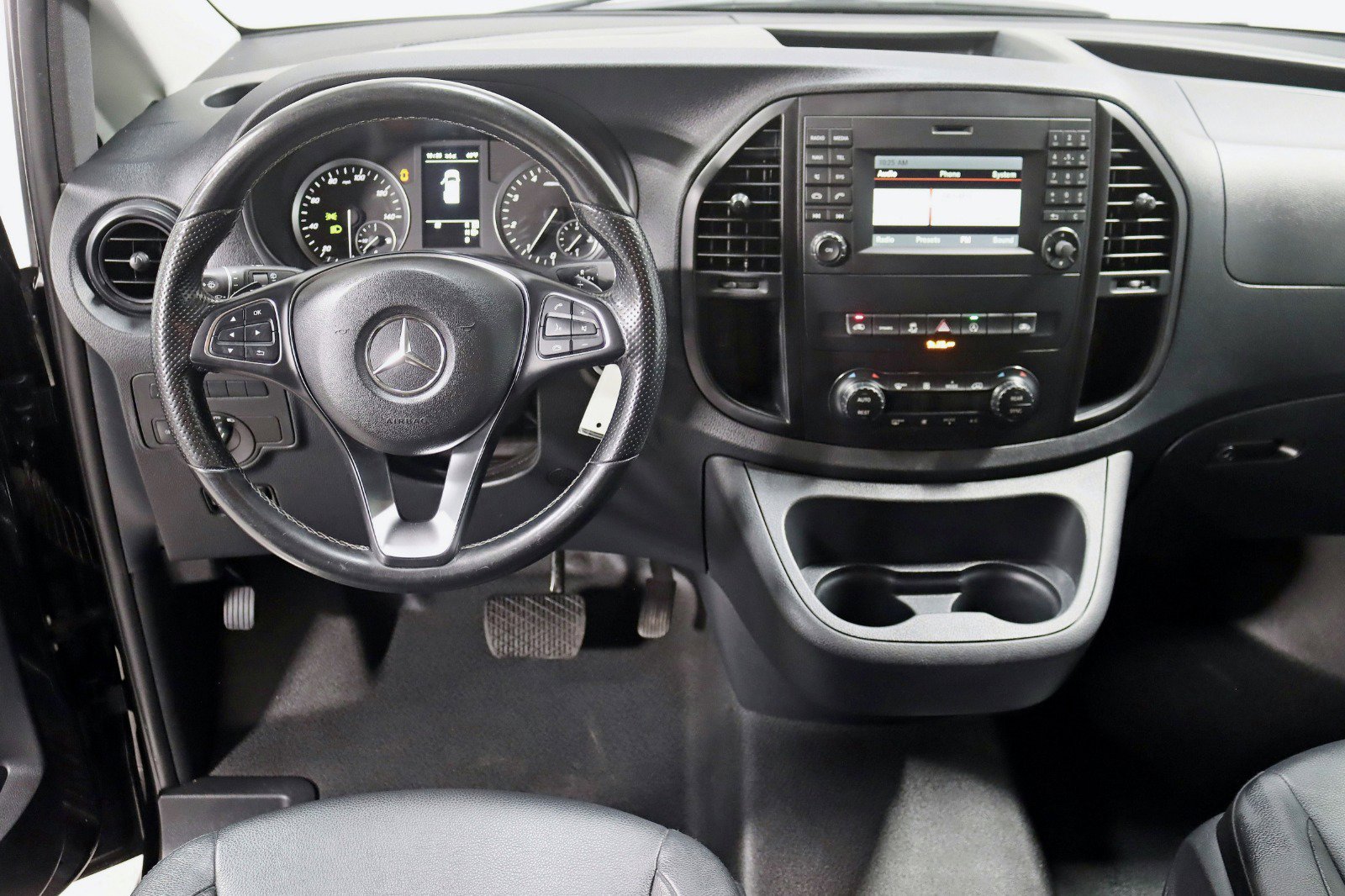 Used 2020 Mercedes-Benz Metris Passenger w/ Premium Safety Package image 14