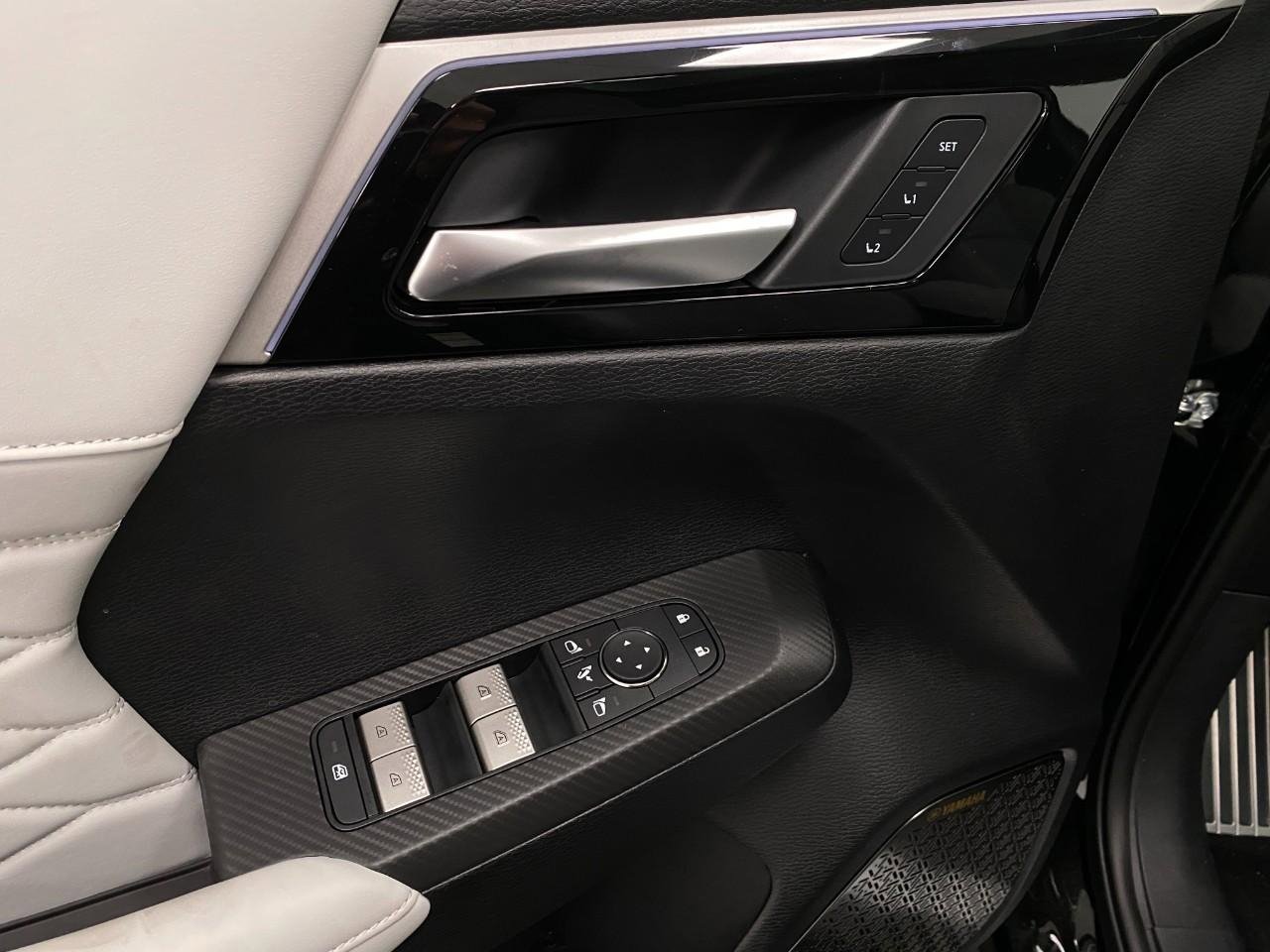 New 2025 Mitsubishi Outlander SEL image 33