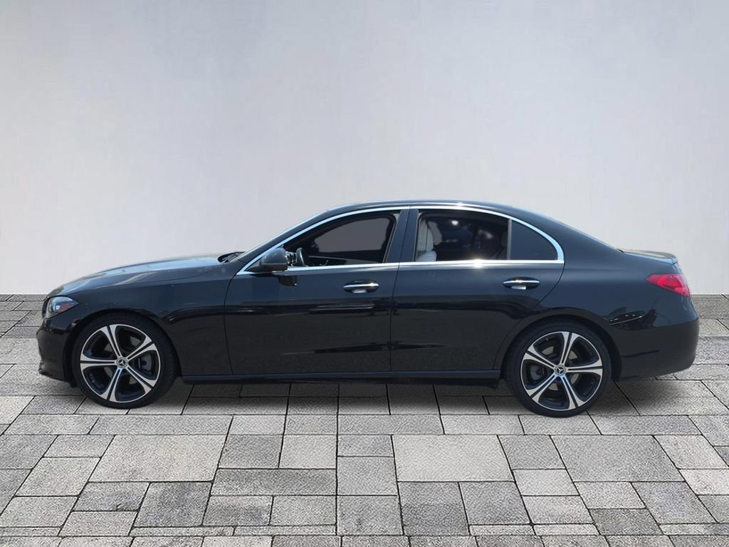 Used 2022 Mercedes-Benz C 300 Sedan image 4