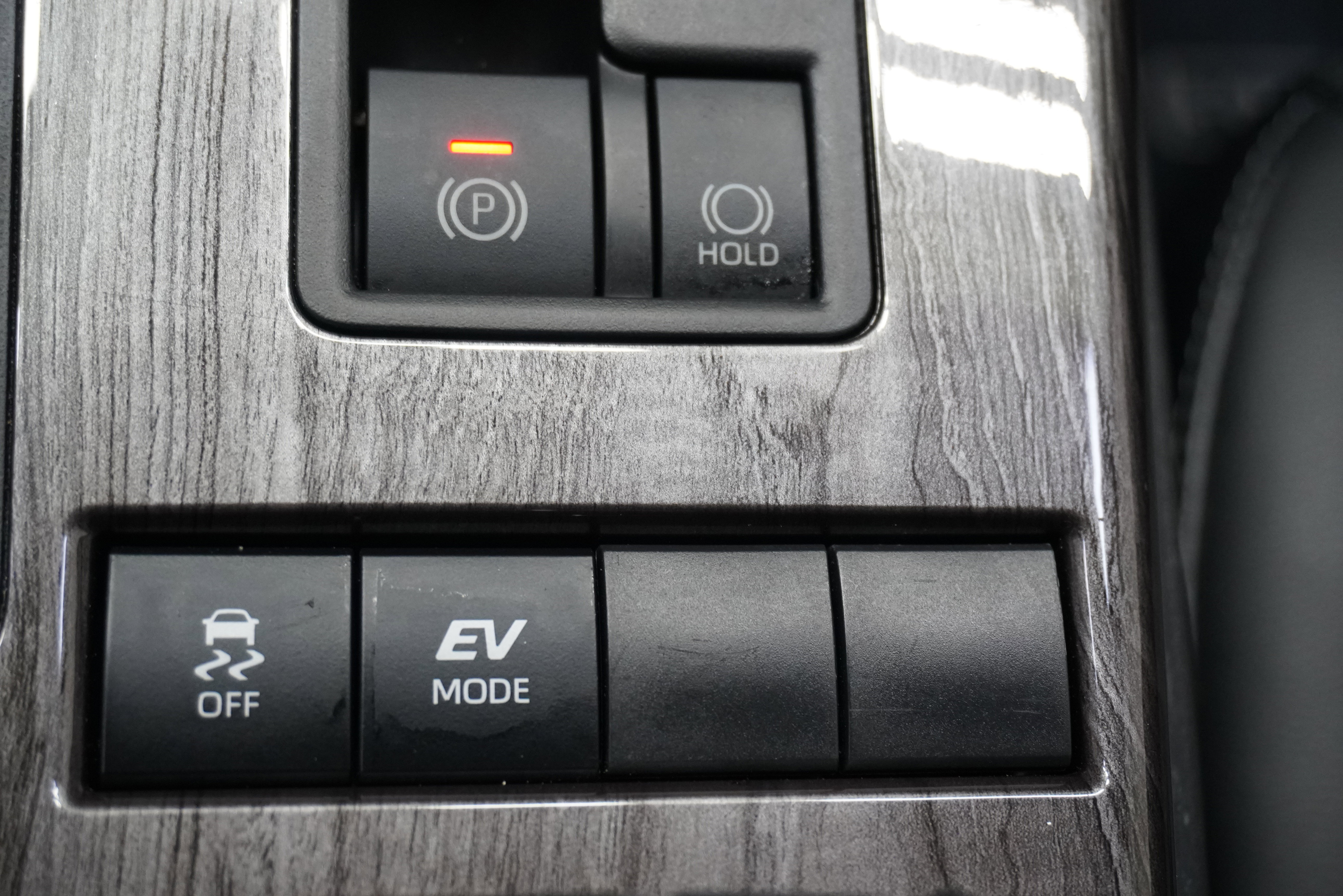 Used 2021 Toyota Highlander Limited image 26