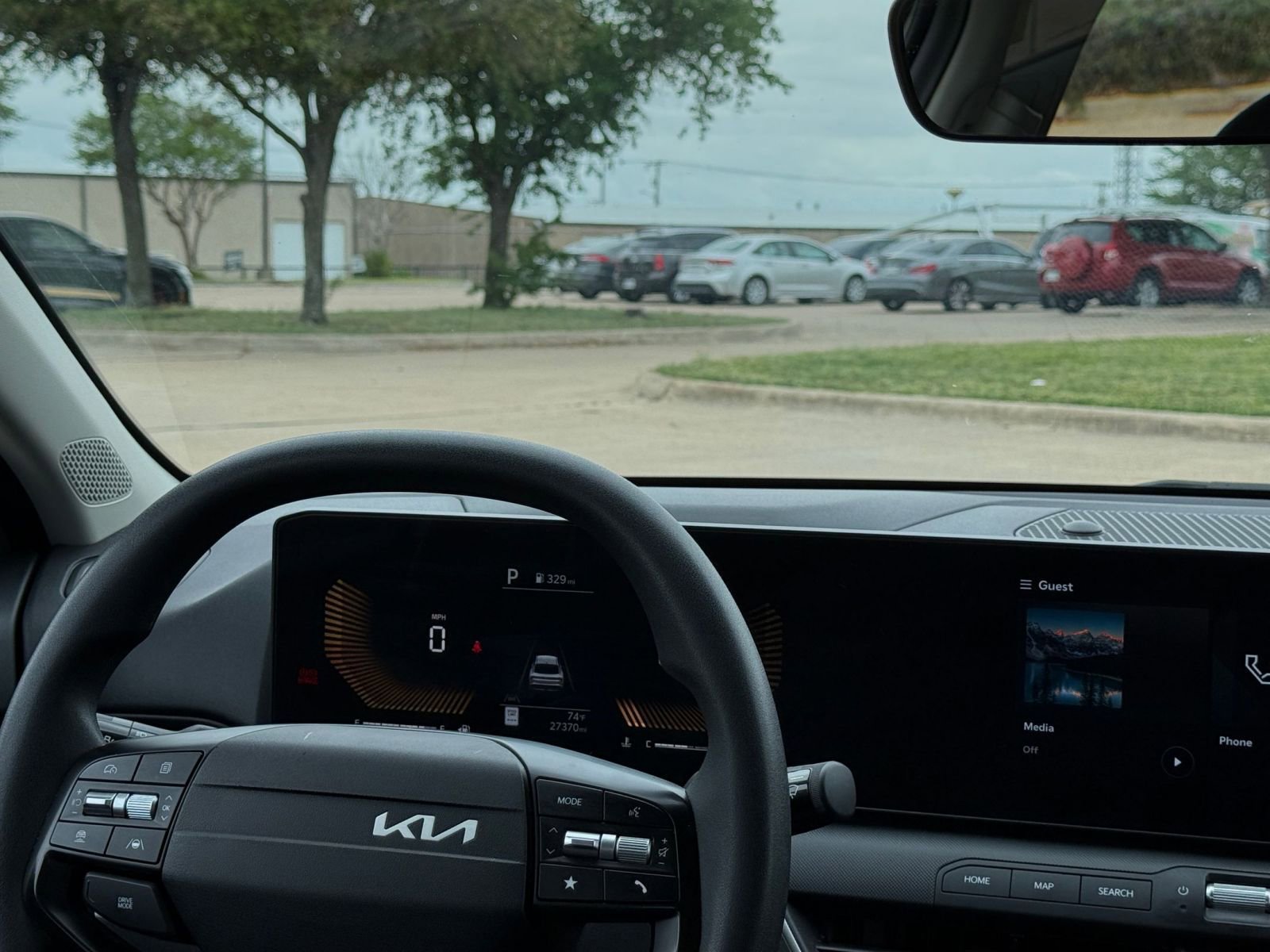 Used 2025 Kia K4 FWD image 35