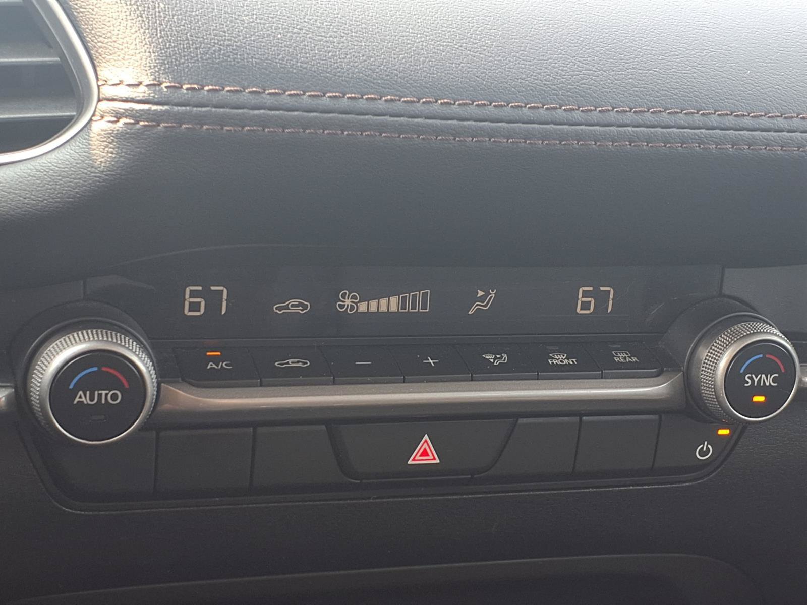 Used 2024 MAZDA MAZDA3 s FWD image 5
