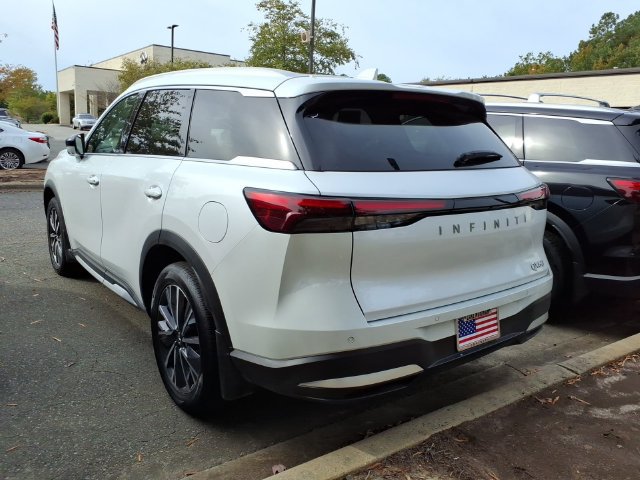 Certified 2026 INFINITI QX60 Luxe w/ Cargo Package FWD image 6