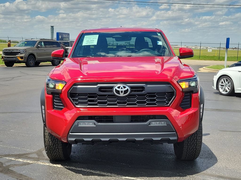 Used 2024 Toyota Tacoma TRD Off-Road AWD/4WD image 2