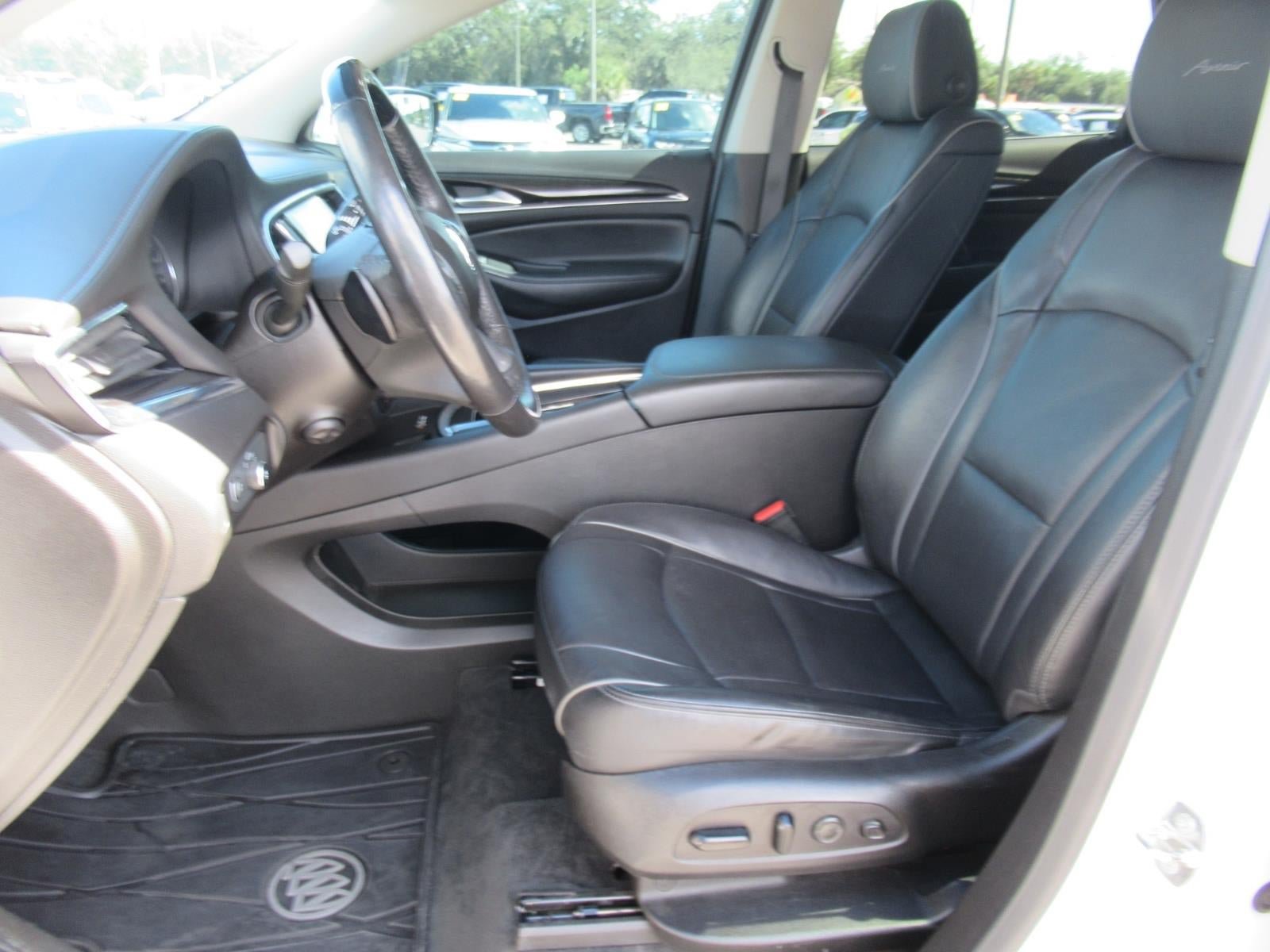 Used 2021 Buick Enclave Avenir w/ Avenir Technology Package AWD/4WD image 19